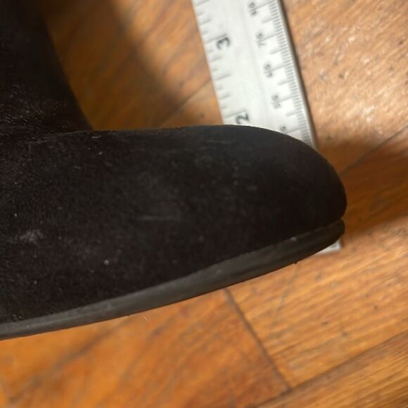 Elegant Black Knee-High Women's Boots - Picture 10 of 12